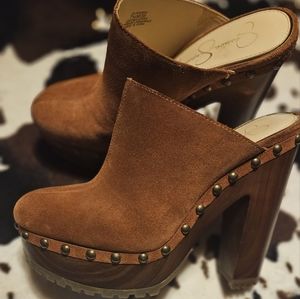 Jessica Simpson heels